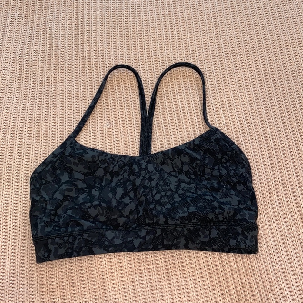 Lululemon Flow Y Nulu Bra
